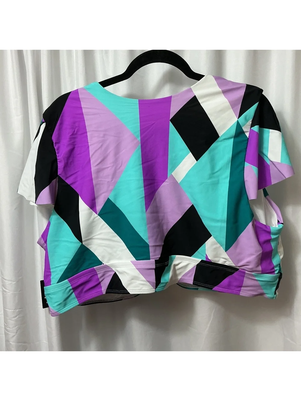 Torrid size 4 (US 26) Swim Top Women’s NWT Purple Teal Black Short Sleeve plus
